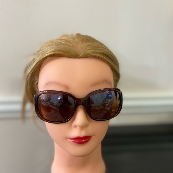 Gloria Vanderbilt Accessories - Vintage Gloria Vanderbilt brown Sunglasses